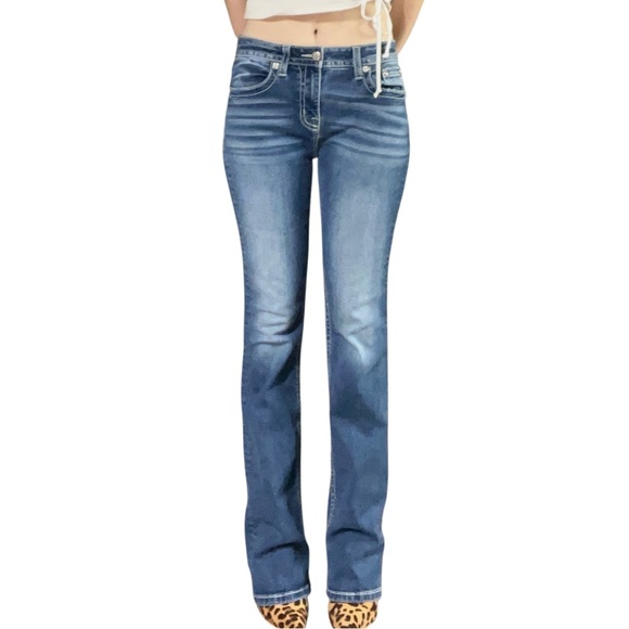 Miss Me | Women's Mid Rise Embroidered Rope and Jumping Horse Bootcut Jeans - Picture 3 of 11